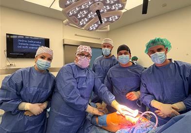 На Клиниката за ТОАРИЛУЦ, за прв пат во Македонија е изведена операција со навигациски систем за тотална протеза на колк