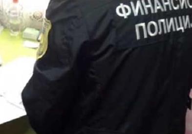 Приведени двајца соственици и управители на златара поради сомнение за даночно затајување