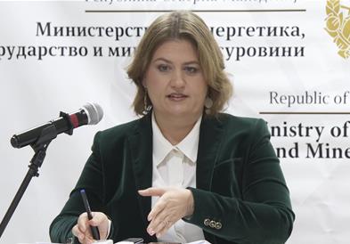 Државата има резерви на мазут, нема да има никаква криза, уверува Божиновска
