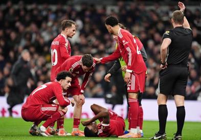 Фудбалерот на Ливерпул Исак опериран