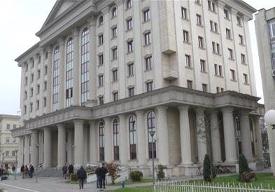 Нов обид на судиите и обвинителите преку Уставен да си обезбедат повисоки плати