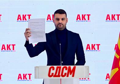 Димитријевиќ: Свиркач открива нови детали за тендерот во Пошта- како се пумпаат 300.000 евра годишно!