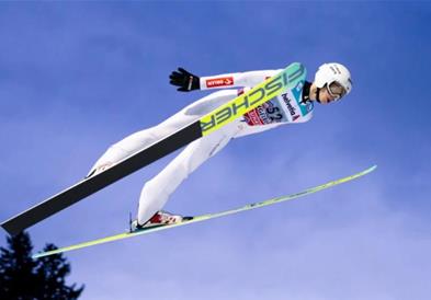 Новогодишна турнеја 4- скокалници:  Триумф на Словенецот Домен Превц во Оберсдорф 