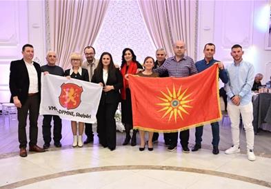 Честитки за среќна 2026 година упатија друштвата и партијата на Македонците во Албанија, со порака за зачувување на македонскиот идентитет