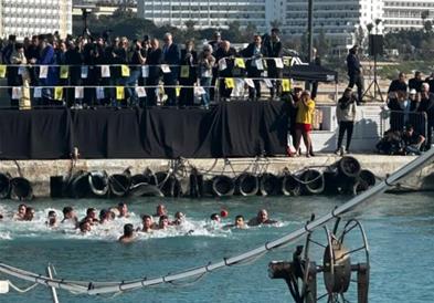 Полициска потрага во кипарскиот град Лимасол по лицето кое го фатило светиот крст и побегнало