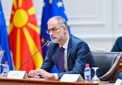 Божиќна честитка од потпретседателот и министер Стоилковиќ