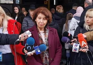 Сиљановска-Давкова: Божик е повик да погледнеме кон себе, да го разбудиме човечкото во нас, добрината, надежта