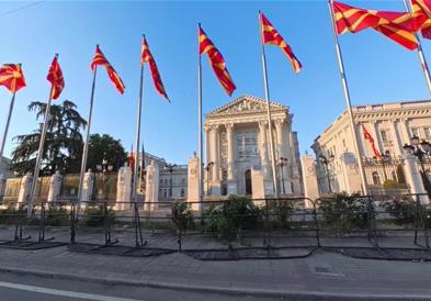 Мицкоски свикува лидерска средба на 14 јануари, Филипче експресно го одби