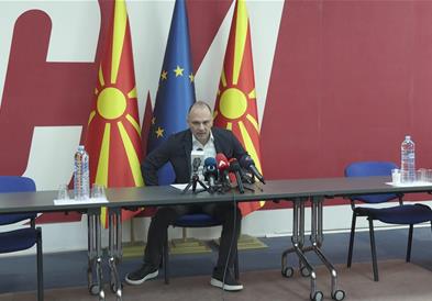 Партиите ги чекаат поканите за лидерска, Филипче останува на ставот, Ахмети допрва ќе одлучи 