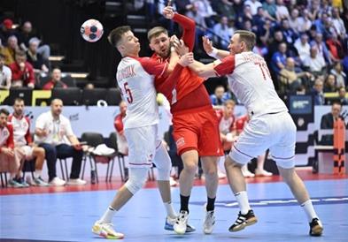 Вардаровиот играч и полски репрезентативец Јанковски доби казна од два натпревара