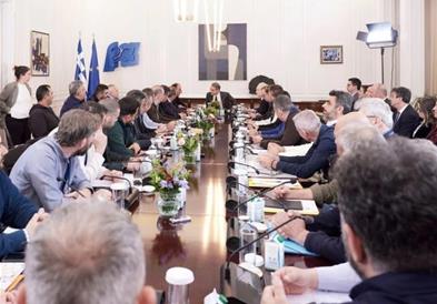 Мицотакис на средбата со земјоделците: Очекувам суштинска дискусија за да се стави крај на периодот на голема тензија