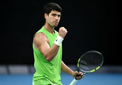 Прво финале за Алкараз на Австралија опен по маратонски пет сета против Зверев