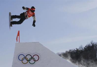 ЗОИ 2026: Канадскиот сноубордер МекМорис хоспитализиран со хеликоптер по несреќа за време на тренингот