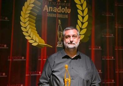Дејан Пројковски доби награда за режија на 11. Интернационален театарски фестивал во Истанбул