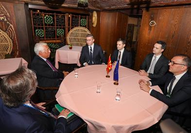 Мицкоски на значајни средби на првиот ден од Минхенската безбедносна конференција