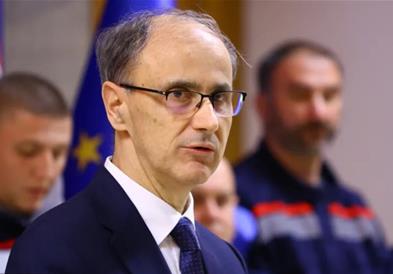 Српскиот премиер: Размислувам за реконструкција на владата, некои министри работат само на Инстаграм 