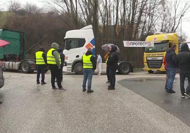 Превозниците бараат итно преодно решение за влез во шенген зоната