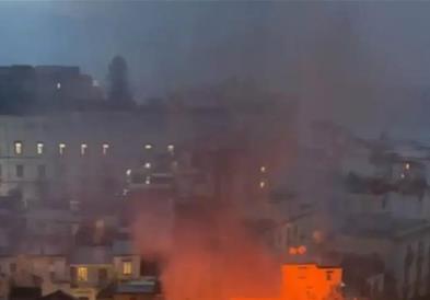 Пожар го зафати театарот „Санацаро“ во Неапол, неколку лица се повредени