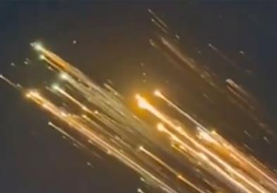 Научниците потврдија: Ракетата на Спејс Икс ја загади атмосферата (ВИДЕО)