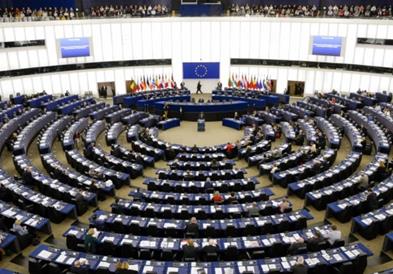 Европскиот парламент го одложи спроведувањето на царинскиот договор меѓу ЕУ и САД