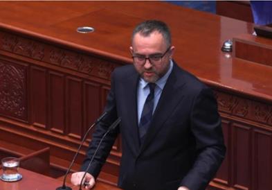 Тошковски: МВР дејствува неселективно еднакво кон сите етникуми и навивачки групи