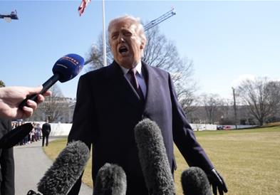 Трамп: Можеби пријателски ќе ја преземеме Куба (ВИДЕО)