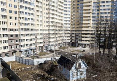 Чудо во Русија: Бебе падна од десетти кат на зграда и остана неповредено (ВИДЕО)