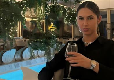 Атрактивна полицајка од Виена даде отказ и стана шефица на најголемата јавна куќа во Австрија (ФОТО)