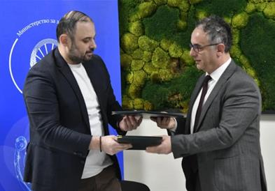 Потпишан Договорот за изградба на паркинзи во комплексот клиники „Мајка Тереза“