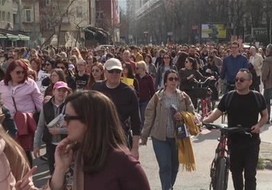 „Нема да нѐ снема“ - протестен осмомартовски марш во Скопје