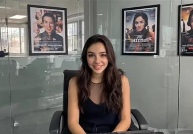 Сите зборуваат за првата ВИ актерка- снимила песна за „Оскарите“ (ВИДЕО)