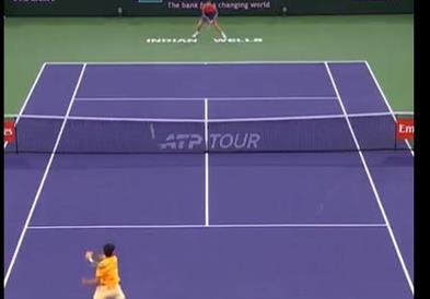 Алкараз на необичен начин во костум на пчела го прослави полуфиналето