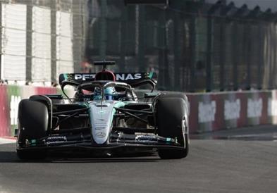 Ф1: Расел од пол позицијата на спринтот во Шангај