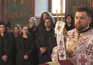 Една година непребол – Кочани се сеќава на 63-те згаснати млади животи во дискотеката „Пулс“