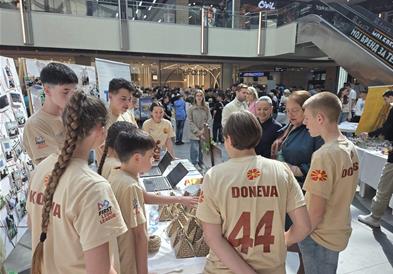 Јаневска на отворањето на натпревар по едукативна роботика „First Lego League 2025-2026 - UNEARTHED Challenge“
