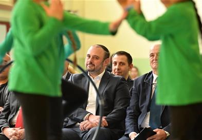 Градоначалникот на Град Скопје присуствуваше на одбележувањето на патрониот празник на ООУ „Кузман Шапкарев“ во Драчево