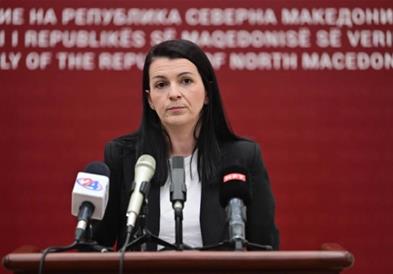 Костадиновска Стојчевска: СДСМ бара надзорна расправа за Законот за македонски јазик