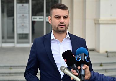 Димитријевиќ: Савески почна со скандал, предложи обвинителка од „тевтерчето“ на Сашо Мијалков, од бомбите