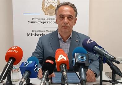 Министерот Алиу поддржува дополнителна дејност кај лекарите со строго дефинирани правила