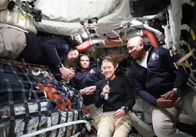 Мисијата „Артемис 2“успешно ја напушти земјината орбита и се движи кон Месечината