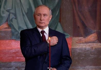 Путин и Зеленски на велигденски литургии во Москва и Киев
