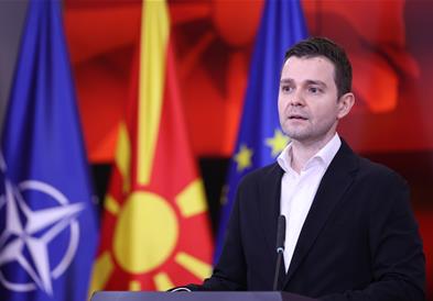 Муцунски го осуди обидот за опожарување на зградата на Еврејската заедница: Нема место за вакви дела во Македонија