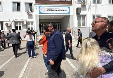 Познат е идентитетот на учникот, кој со пет пиштоли направи масакр во училиште во Турција- уапсен е таткото (ВИДЕО)