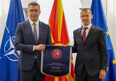 Развојот на фудбалот и младите таленти во фокус на средбата Мицкоски - Чеферин
