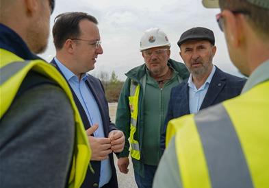 Николоски: Во Пелагонија се случува инфраструктурен бум, автопапт Прилеп-Битола ќе го завршиме пред рокот