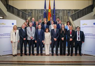 Сиљановска-Давкова: Парламентарниот дијалог има незаменлива улога за мирот