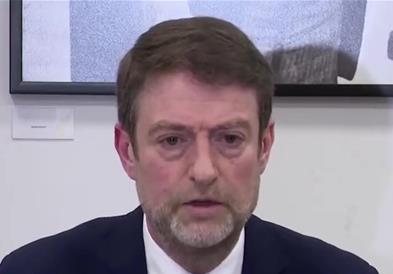 Скандал ги тресе Скопје и Тирана: Албанскиот министер за надворешни ги нарекол Албанците во Македонија „идиоти“?  