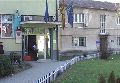 Тинејџери повредени пред средно училиште во Тетово – пронајдени се нож и шрафцигер
