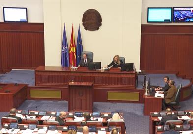 Партиски препукувања – кој го кочи европскиот пат и кој тргува со националните интереси