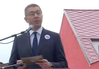 Мицкоски од Разловци: Ниту една политичка разлика не смее да биде поголема од татковината